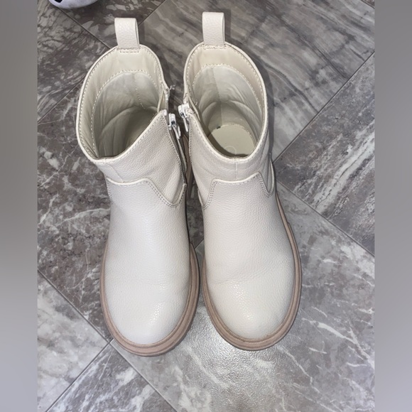 Art class Girls' Priyanka Zipper Booties size 1 - Picture 3 of 7